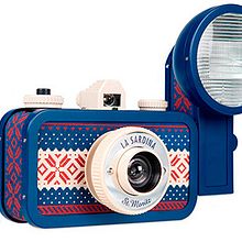 Lomogaphy La Sardina St. Moritz. Product Design project by Ana Lourenco - 06.25.2016