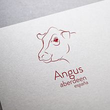 Angus Aberdeen España. Un progetto di Br, ing, Br, identit, Design, Graphic design e Illustrazione tradizionale di Anais García - 09.07.2016