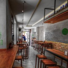 ━ Café Babel Tarifa. Un proyecto de Br, ing e Identidad, Dirección de arte y Packaging de Núria López - 17.07.2016