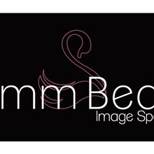 Logo para Salón de Belleza Copyright © Todos los Derechos Reservados Ein Projekt aus dem Bereich Br und ing und Identität von Patricia Calderón Jiménez - 20.07.2016