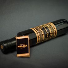 Malaka. Un progetto di Br, ing, Br, identit, Graphic design e Packaging di Silvina Alfonsín Nande - 23.10.2011