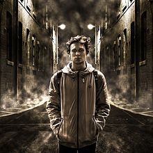 Proyecto final / Alone . Graphic Design project by Inti Ruiz - 11.05.2016