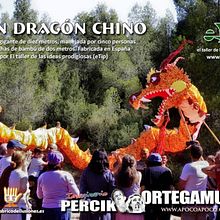 Gran dragón chino del Monasterio Zen Luz Serena. Marioneta gigante. Arts, Crafts, Fine Arts, and Character Design project by Juan Miguel Ortega Muñoz - 04.30.2014