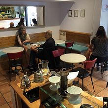 Onna Coffee. Un proyecto de Arquitectura interior, Diseño de interiores y Diseño industrial de Jorge Ferre - 20.09.2016