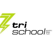 Tri School. Escuela de triatlon de Cuenca. Un proyecto de Bellas Artes, Br, ing e Identidad, Diseño gráfico y Naming de Sandra Ramirez-Cardenas Amer - 02.10.2016