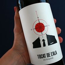 Packaging Tocat de l'ala. Un projet de Packaging de Laila Qurie - 12.10.2016