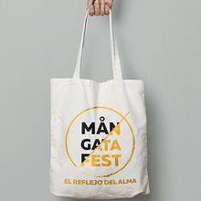 MANGATAFEST. Proyecto final de máster. Es un festival multidisciplinar que pretende generar un ambiente de sensaciones y experiencias que envuelvan al público a través del arte y la música electrónica. . Un proyecto de Diseño gráfico de María SG - 16.10.2016