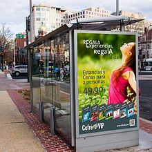 Carteles CofreVip. Design, and Graphic Design project by Elena Gómez - 10.17.2016