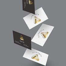 Tr14ngl3 Ein Projekt aus dem Bereich Br, ing und Identität und Grafikdesign von Carlos de Juana Jiménez - 14.11.2016