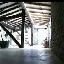 Vivienda en atico abuhardillado con azotea. ( en proceso). Un proyecto de Arquitectura interior, Diseño de iluminación, Diseño de interiores, Diseño y creación de muebles					 de Paula Celtia Diaz - 31.10.2016