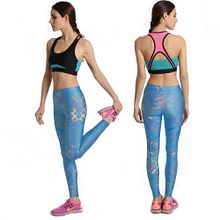 Diseño de leggings para LEGX. Un projet de Design  et Illustration traditionnelle de María Calzadilla - 14.12.2016