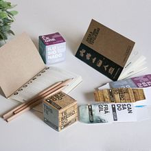 Diseño de juego creativo y felicitación corporativa para En Positivo Psicólogos Ein Projekt aus dem Bereich Design, Spieldesign, Produktdesign, Grafikdesign und Verpackung von DIKA estudio - 09.08.2016