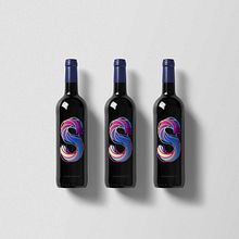 Caracteres con carácter: SANGIOVESE WINE. Un progetto di Tipografia di Joan Adrover - 24.12.2016