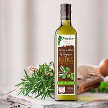 Logo · Packaging | Maelca Orgánicos de Argentina. Un progetto di Graphic design, Packaging e Design di loghi di Pamela Gómez Campos - 01.01.2015