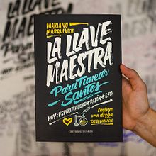 «LA LLAVE MAESTRA» — Diseño de Portada. Calligraph, Editorial Design, T, and pograph project by Yani&Guille - 01.09.2017