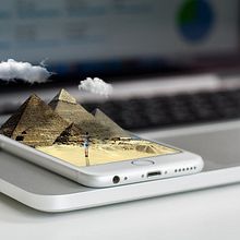 Phone 3D. Un proyecto de Diseño gráfico y Motion Graphics de Pau Piqué - 20.01.2017