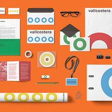 vallcostera. Projekt z dziedziny Br, ing i ident, fikacja wizualna i  Nazewnictwo użytkownika Nueve Estudio - 22.01.2017