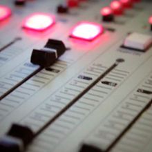 Radio FM Boedo 88.1. Animation, Film, Video, TV, Photograph, Post-production, Video, Art Direction, and Motion Graphics project by Julian Villanueva - 04.09.2014
