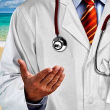 Hospital H+ Los Cabos. Art Direction, Design, Marketing, and Advertising project by Capitan Anarchy - 02.19.2013
