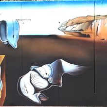 Mural Dalí (Relojes Blandos). Un progetto di Street Art, Belle arti, Disegno artistico, Instagram e Pittura di Nestor Llorens - 18.07.2019