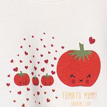 Babygirls Vegetables. Graphic Design, and Traditional illustration project by Nancy Fernández Pérez - 09.30.2015