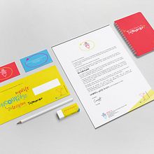 Identidad Corporativa ThemWords. Br, ing, Identit, and Design project by Gabriela Zapata - 02.14.2016