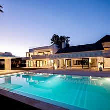 Fotógrafias Inmobiliarias . Photograph project by Alex Navas - 08.09.2016