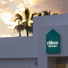 Ri&Co, Bistró Restaurant . Arsitektur Interior, Konsultasi Kreatif, Desain, Desain Interior, Pencitraan Merek & Identitas proyek oleh vitale - 09.12.2015