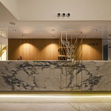 Vericat Implantología. Un progetto di Architettura d'interni, Lighting design, Interior design e Design e creazione di mobili di vitale - 14.03.2017
