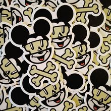Mackey Mouse. Traditional illustration project by Iker J. de los Mozos - 03.17.2017