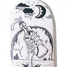 Skateboard •  The last drink #SkateArt. Art Direction, Design, and Traditional illustration project by Matdisseny @matdisseny - 09.11.2015
