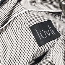LÜVLI LOGO & LABEL. Design projeto de Luana Sassi - 01.04.2015