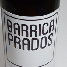 Etiqueta para botella de vino . Packaging project by Jose Antonio Prados Martínez - 06.20.2015