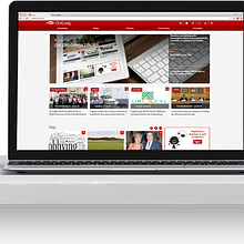 Landing Page Digital Platform. Un proyecto de Desarrollo Web, Diseño, Diseño gráfico, Diseño Web y Retoque fotográfico de Héctor Pascual del Pozo - 09.05.2017
