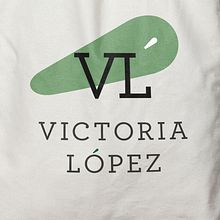 Victoria López. Br, ing, Identit, Design, Graphic Design, and Web Design project by Ana Mareca Miralles - 10.10.2016