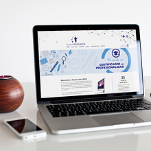 Web para Grupo- COLON S.L. Web Design project by Verónica Berlana - 05.15.2017