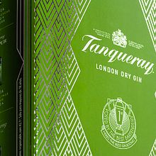 Tanqueray Packaging Ein Projekt aus dem Bereich Grafikdesign und Verpackung von María José Medina López - 23.10.2015