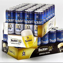 Buckler Cerveza de Trigo y Cerveza Negra  Ein Projekt aus dem Bereich Grafikdesign, Fotografie und Verpackung von María José Medina López - 23.06.2015
