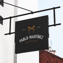 Pablo Martínez. Br, ing, Identit, and Graphic Design project by 988 - 01.01.2015
