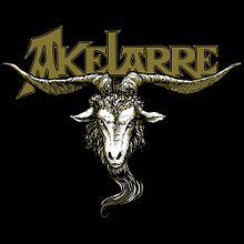 Diseño de camisetas para Akelarre. Un progetto di Illustrazione tradizionale e Serigrafia di Imanol Etxeberria - 20.06.2017
