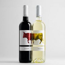Zekor — Tinto y Blanco. Un proyecto de Diseño gráfico y Packaging de Andrés Guerrero - 01.09.2017