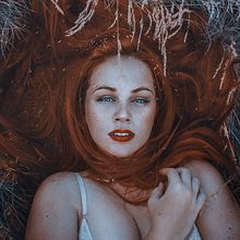 Mish Lys. Photograph, and Photo Retouching project by Rafael Sánchez - 07.18.2017