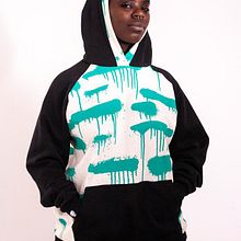 Dripping Wear. Un progetto di Street Art, Artigianato, Br, ing, Br, identit, Design, Pattern design, Graphic design, Fotografia, Pittura e Serigrafia di FREE MIND STUDIO - 27.07.2017