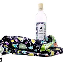 – MADE WITH ♥ – SILK SCARVES - GARDENS. Un projet de Création de motifs, Design graphique et Illustration traditionnelle de Green Amarilla - 07.08.2017