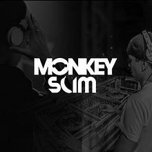 Presskit Monskey Slim. Un progetto di Street Art, Br, ing, Br, identit, Design e Graphic design di Yermain Garcia - 24.08.2017