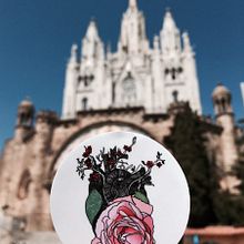 PEGATINAS POR EL MUNDO.. Design, Fotografia e Ilustração tradicional projeto de Naiara Zalbidea - 07.09.2017