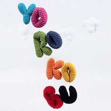 Yorokobu. Un proyecto de Artesanía, Dirección de arte, Diseño, Diseño de juguetes y Diseño de personajes de Carmen Luque - 12.09.2017