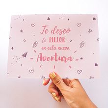 Postal "te deseo lo mejor en esta nueva aventura" . Design, Product Design, Traditional illustration, T, and pograph project by Raquel Sarabia Ruda - 09.13.2017
