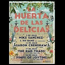 Iinstalacion textil realizada en el espacio Huerta Guadian de Palencia, dentro de un ciclo de conciertos de blues, yazz, funky. Telon tejido a mano, 200 flores de ganchillo, para cubrir pasamanos, piezas para cubrir arboles. Artesanato projeto de amparo barba calleja - 13.09.2017