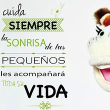 Campaña Publicitaria. Un proyecto de Diseño, Diseño gráfico, Lettering, Marketing y Publicidad de Eva Pitarch Chavarrias - 03.02.2016